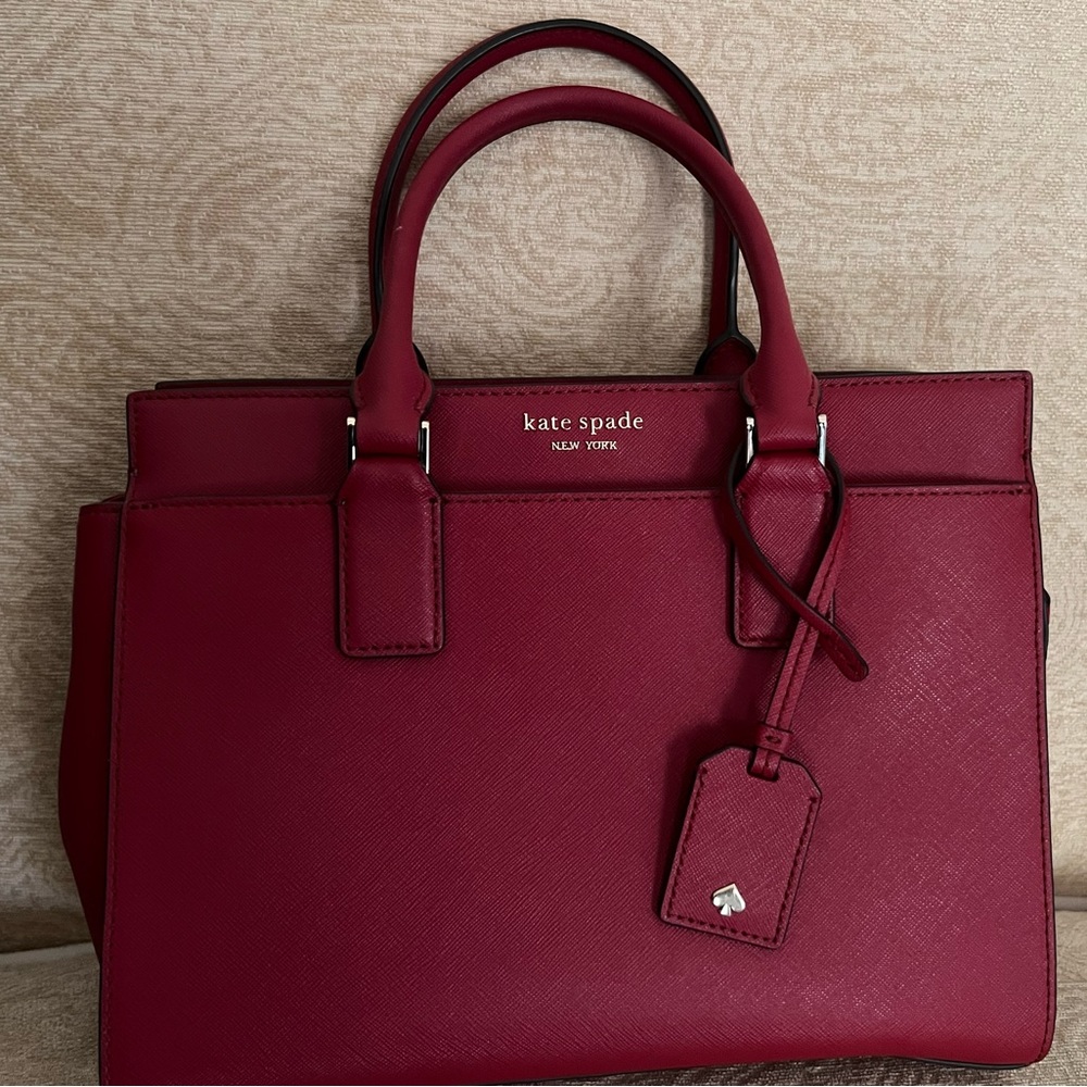 Medium kate spade handbag